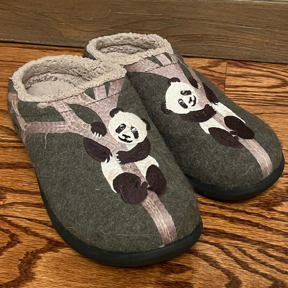 LL Bean Daybreak Scuff/ Panda Motif/ Size 8 Womens